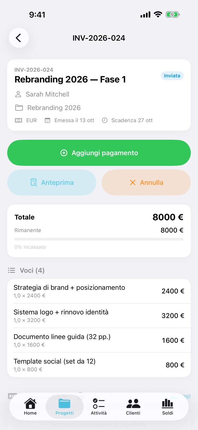 Dettaglio fattura con totale, saldo residuo, voci e un pulsante Aggiungi pagamento
